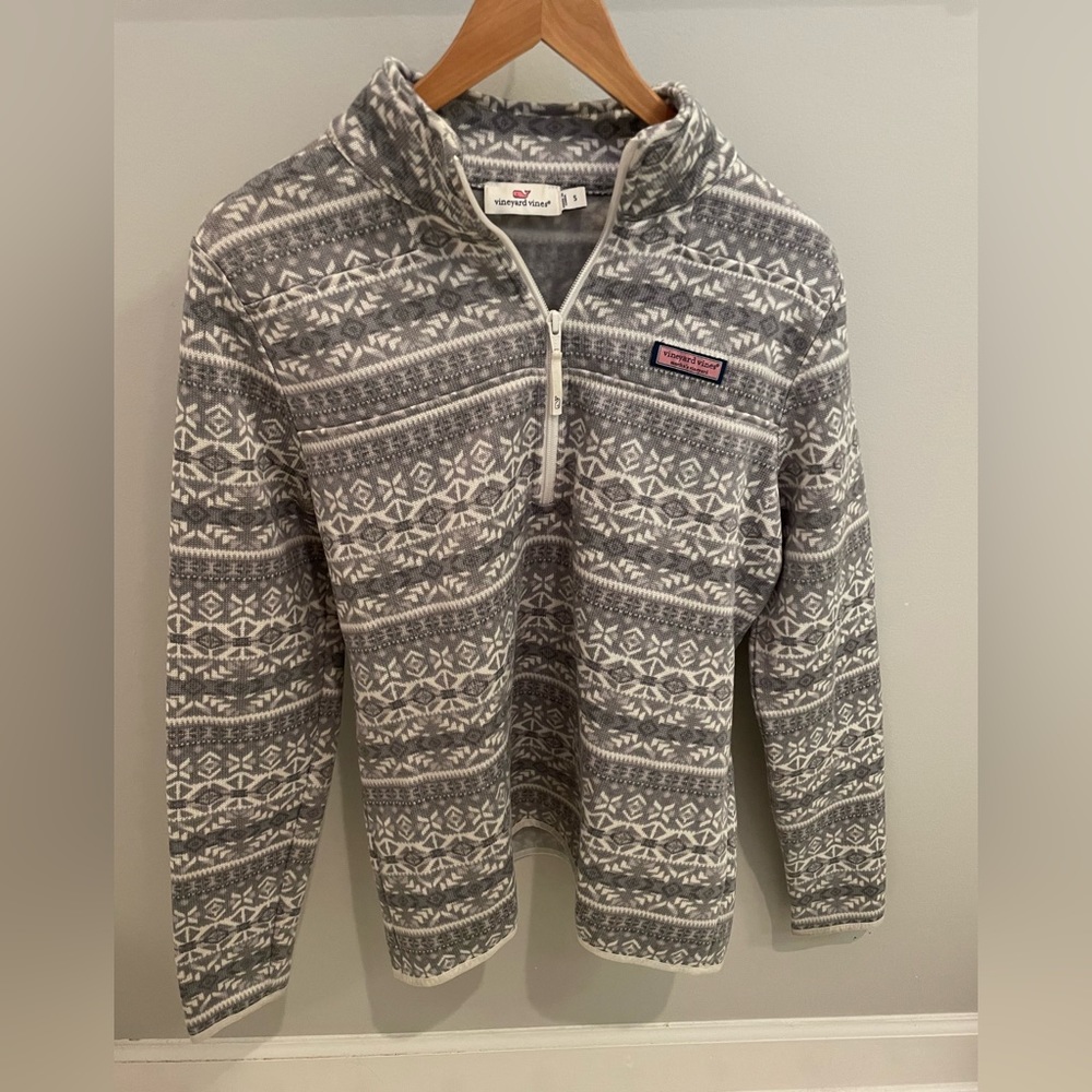 Vineyard Vines winter shep shirt!